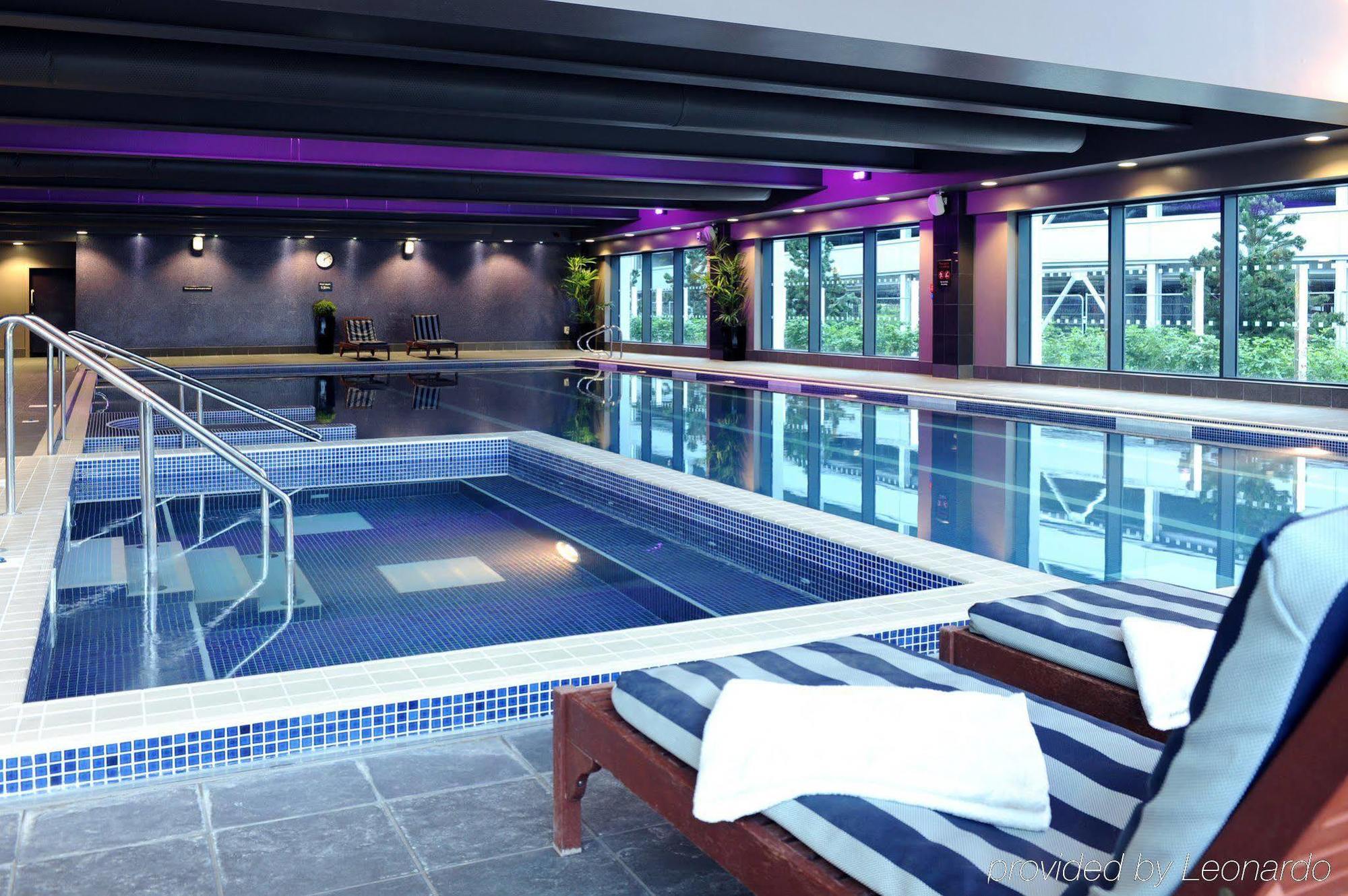 Отель Village Farnborough 4*